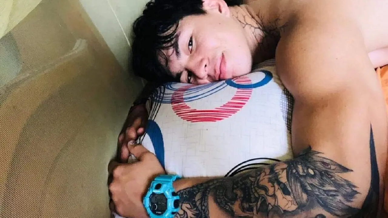 AlejandroMaximo Amateur Masturbating