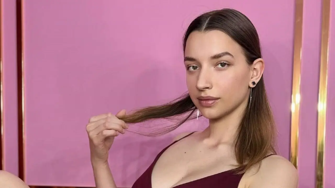 AsyaNix Amateur Masturbating