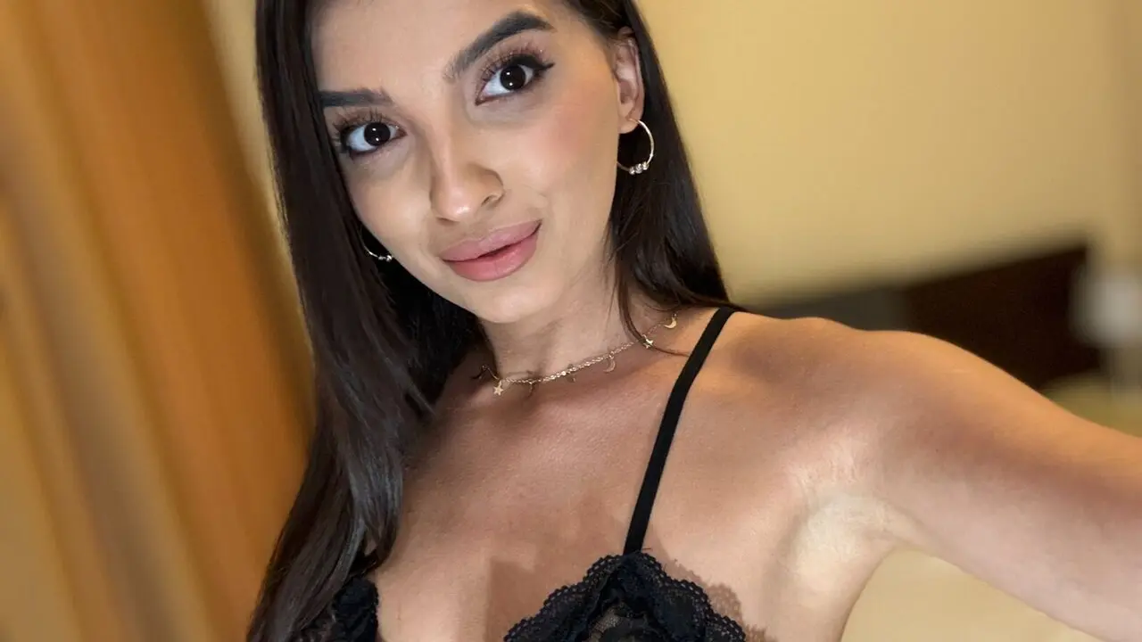 BryannaRose Amateur Masturbating