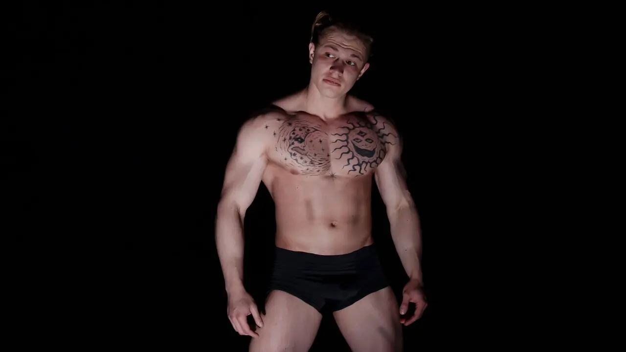 DanielHops Amateur Masturbating