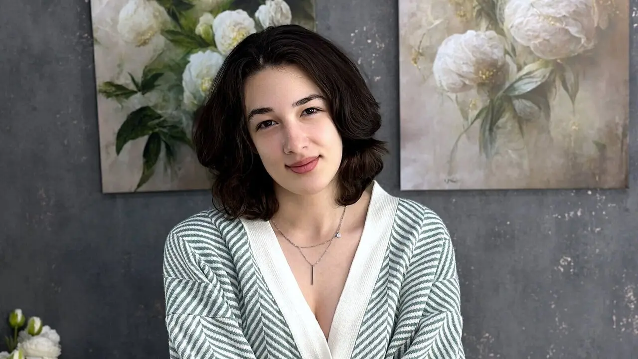 EdnaRomberg Amateur Masturbating