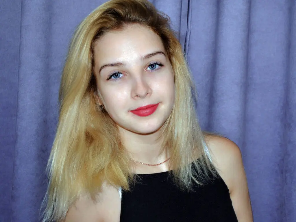 EricaSandy Amateur Masturbating