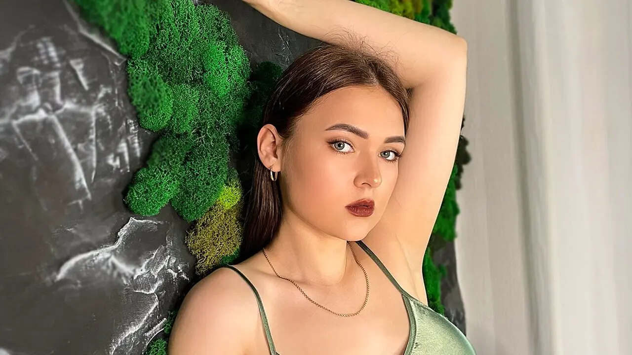 GloriaBloom Amateur Masturbating