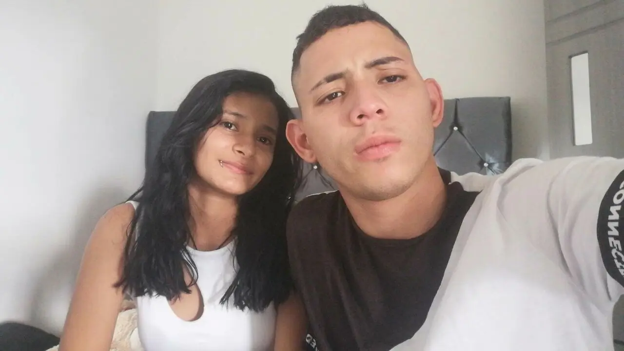 IsabellaandJames Amateur Masturbating