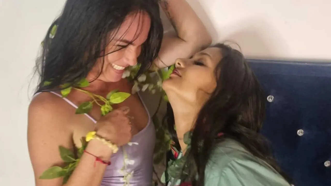 LunaandSeleny Amateur Masturbating