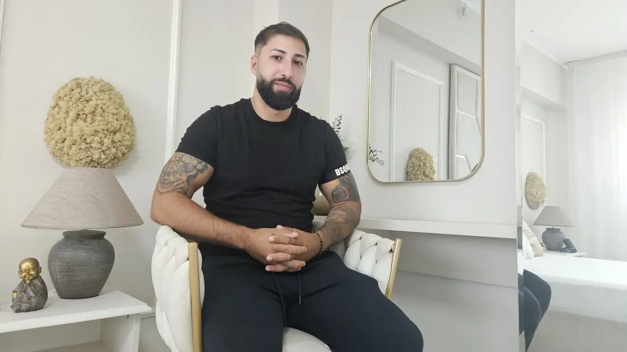 MarcoBelindi Amateur Masturbating