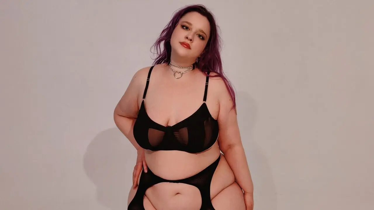 VanesaHayess Amateur Masturbating